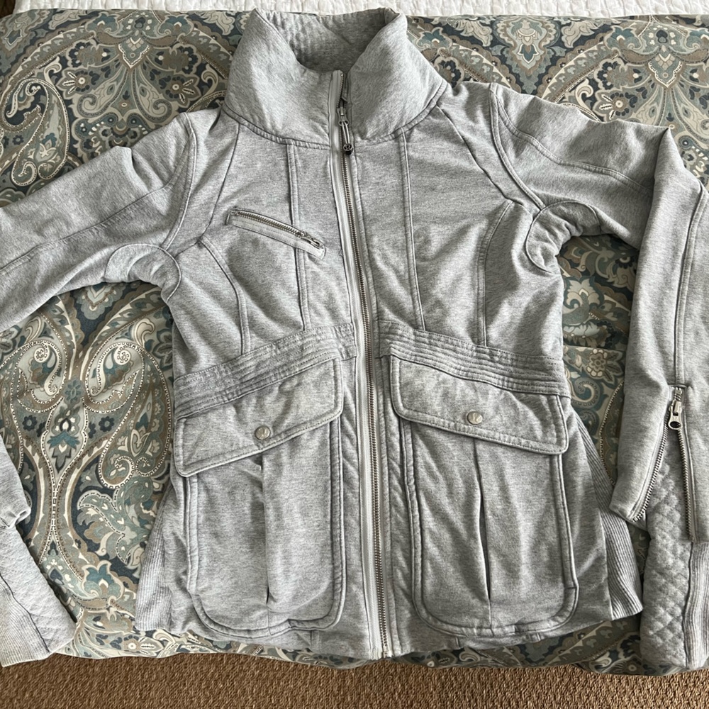 Lululemon Grey “It's Happening Jacket” Size 4/6